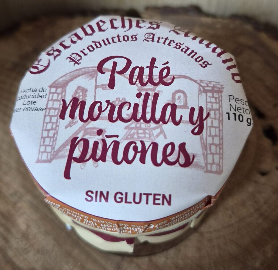 Paté de morcilla con piñones